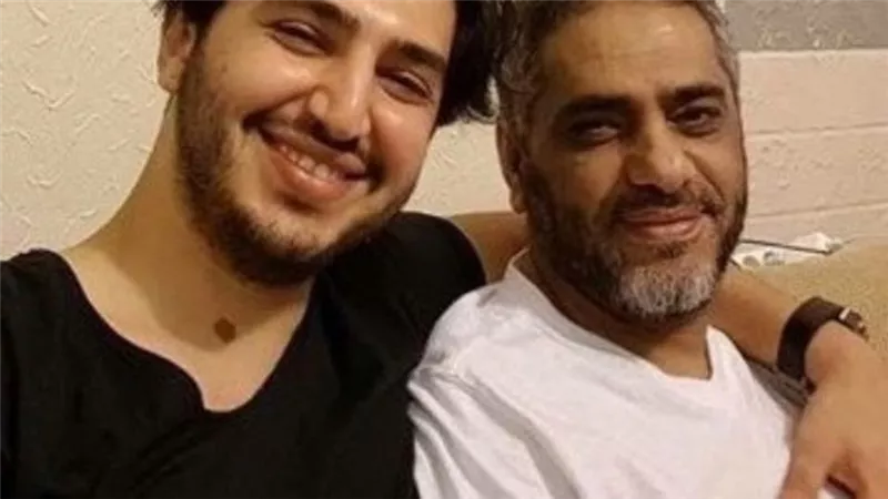 فضل شاكر يغنى مع نجله فى الحجر المنزلى.. فيديو
