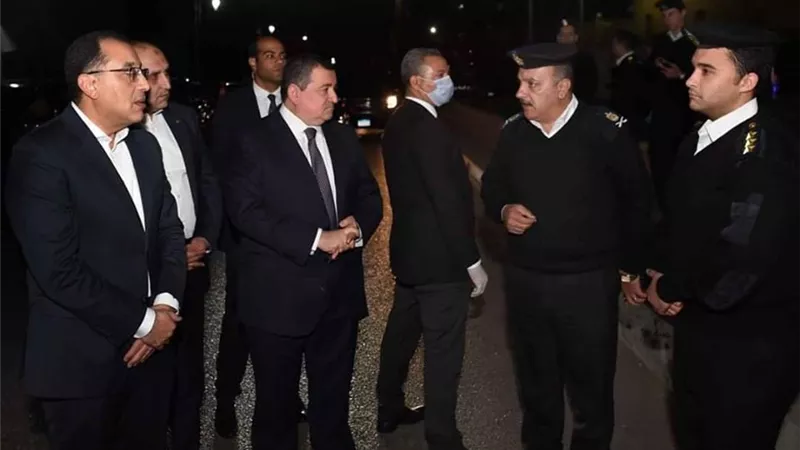 بالصور.. جولة رئيس الوزراء ووزير الدولة للإعلام لمتابعة تطبيق إجراءات حظر التجوال