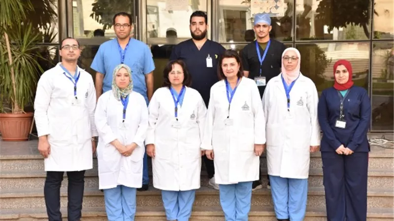 أطباء مستشفيات جامعة عين شمس يناشدون المصريين بالبقاء في منازلهم