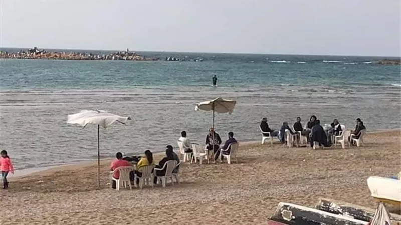 حملات موسعة وتحذيرات بفسخ التعاقد لمخالفى قرار غلق الشواطئ