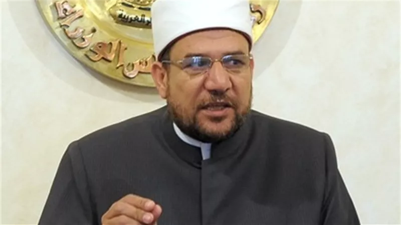 إنهاء خدمة إمامين ومفتش وإلغاء تصاريح ثلاثة خطباء مكافأة.. حصيلة مخالفات خطبة الجمعه