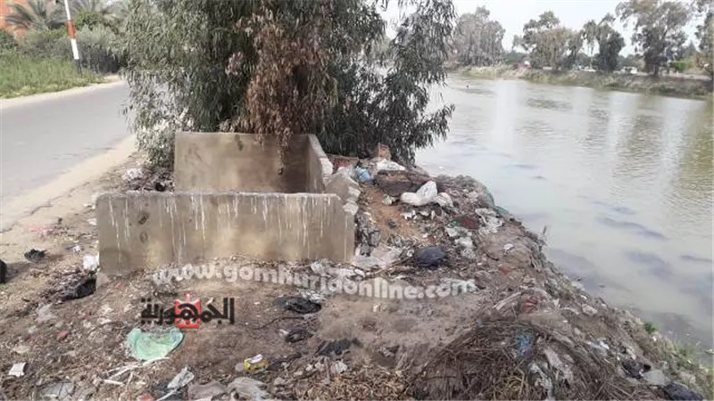 أهالي التل الكبير:مقالب القمامة على ترعة الإسماعيلية مصدر للتلوث.صور