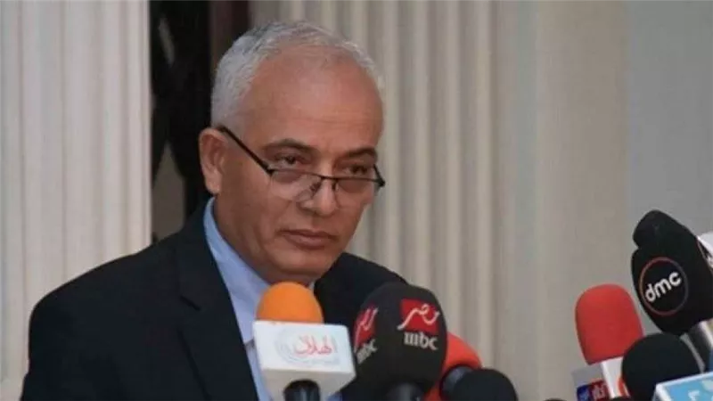 إعادة وضع اسئلة امتحانات الثانوية ولا تعديل في المواصفات الفنية