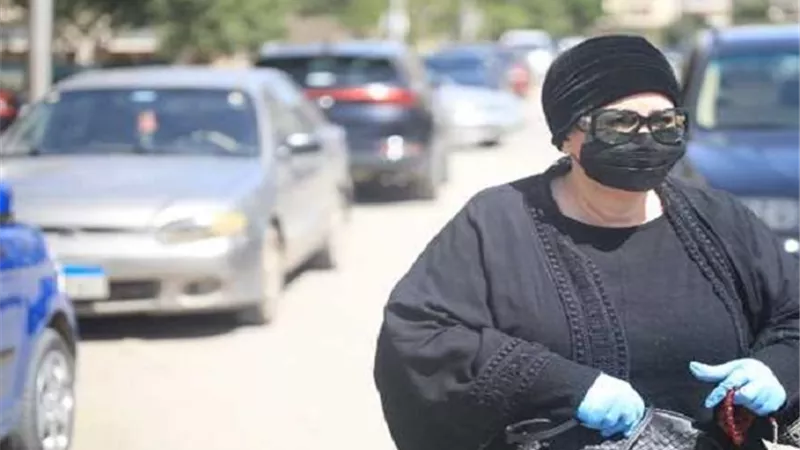 دلال عبد العزيز من جنازة جورج سيدهم.. 