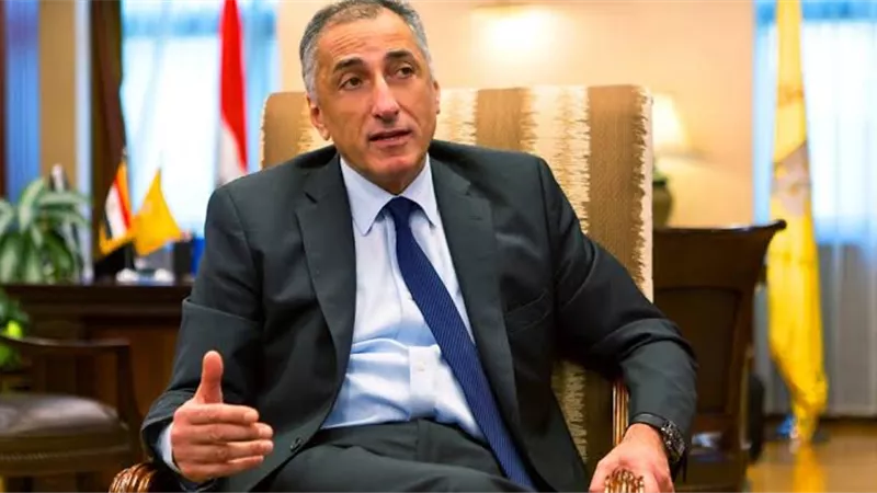طارق عامر : تم سحب 30 مليار جنيه من البنوك في 3 أسابيع فقط