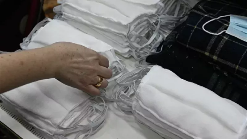 أخصائي مناعة روسي يكشف عن بدائل الأقنعة الطبية