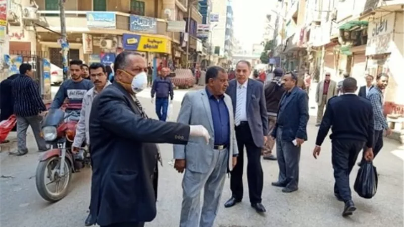 محافظ أسيوط: حملات تعقيم وتطهير مستمرة بالمراكز والأحياء وحملات تموينية لضبط الأسعار