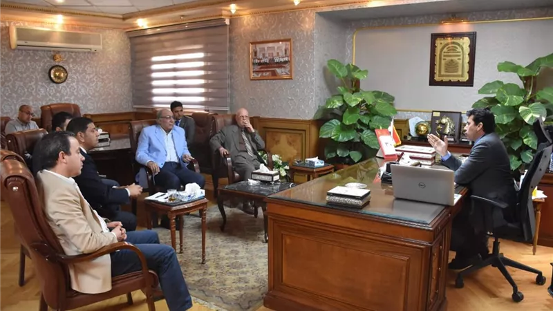 وزير الرياضة يبحث مع البيطار وبطيشة تطوير إذاعة شباب مصر