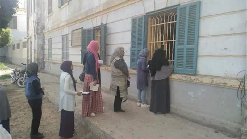 ٨ مدارس ببنى سويف لتوزيع شرائح التابليت
