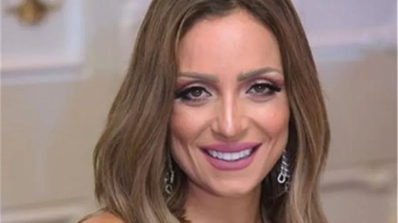 ريم البارودى توجه رسالة مؤثرة لإيناس عز الدين بعد إصابتها بكورونا