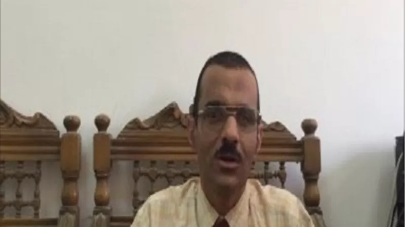 استاذ أدب انجليزي: أتمني ان أكون 