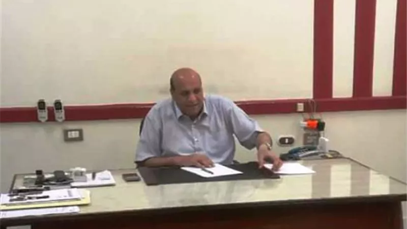 مدرسة بكل إدارة تعليمية لتوزيع شرائح الأنترنت على طلاب الثانوى فى أسوان.. بالاسماء