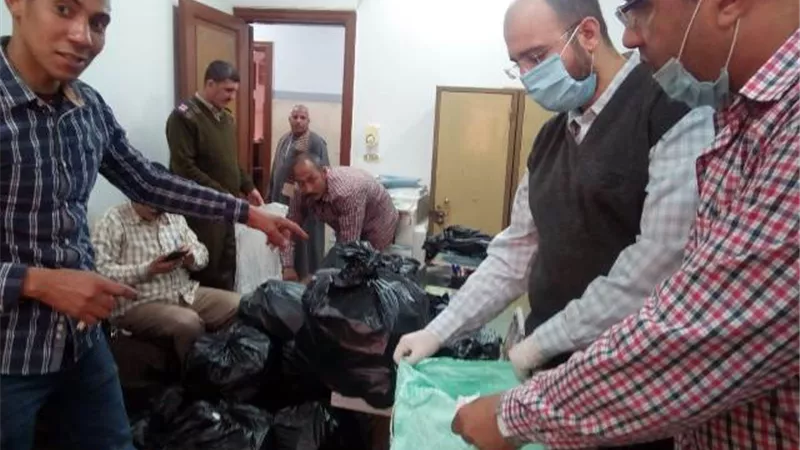 التفتيش الصيدلي بصحة أسيوط يحرر ٦ محاضر جنح أمن دولة طواري خلال حملته بأبوتيج