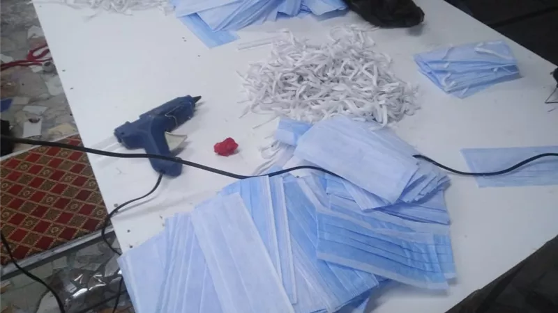 ضبط رئيس مجلس إدارة شركة خاصة للأدوية و7 آخرين عرضوا رشوة 3 ملايين جنيه بسبب مستلزمات طبية تالفة