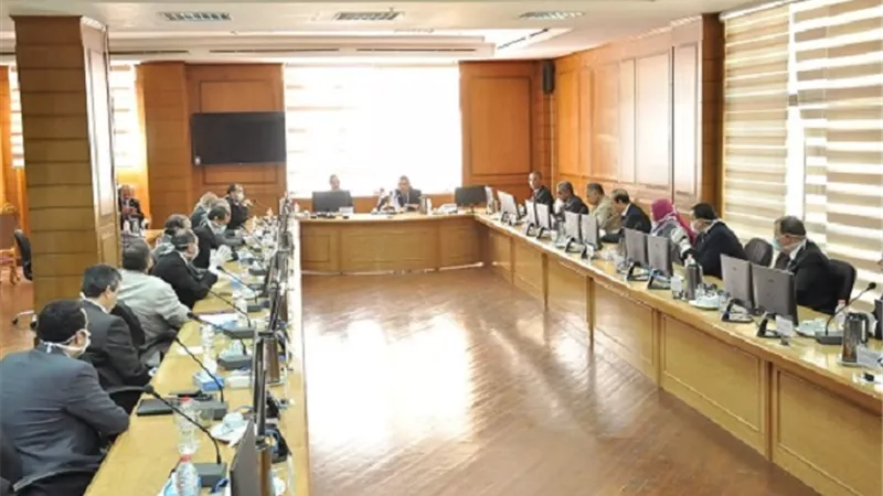 دسوقي يترأس اجتماع مجلس جامعة كفر الشيخ بحضور المحافظ