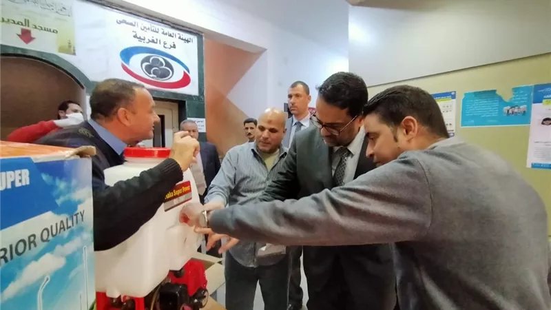 رعاية الطلاب بالغربية تتبرع بـ11 ماكينة تطهير لمديرية التربية والتعليم