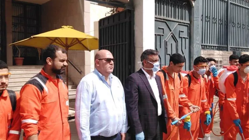 مستقبل وطن ينظم حملة تعقيم للبنوك والمحال و400 شقة سكنية بمصر الجديدة