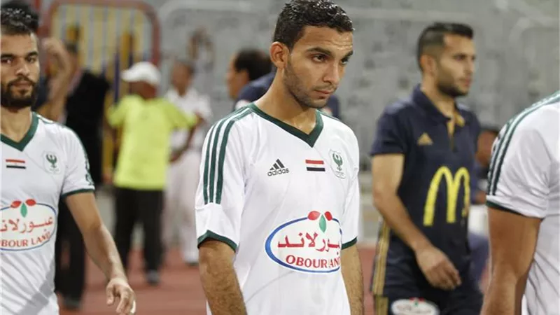 نجم المصري ينفي التوقيع للزمالك