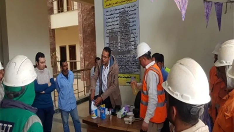 سعفان يتابع لحظياً الإجراءات الاحترازية بالمنشآت حفاظًا على سلامة العمال