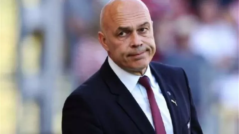 رسالة نارية من رئيس الاهلي إلي مدرب الزمالك السابق
