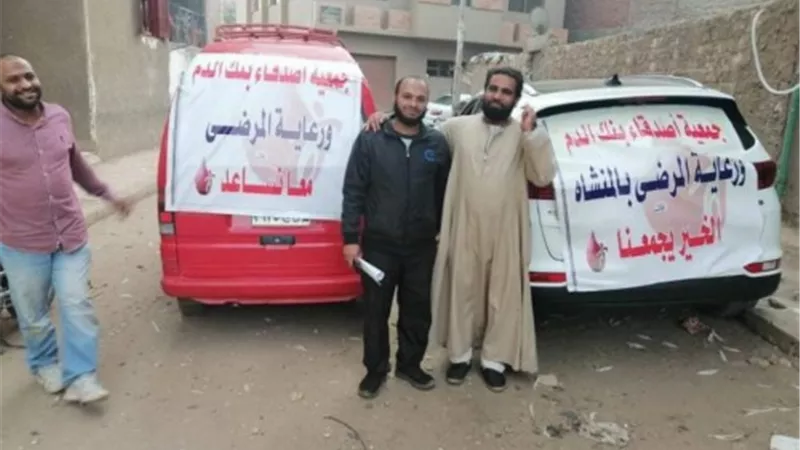 توزيع المواد الغذائية والمطهرات والمساعدات المادية على ١٣٠٠ أسرة من محدودى الدخل