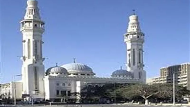أوقاف الإسماعيلية للأئمة:الفصل عقوبة فتح المساجد والاذان واحد