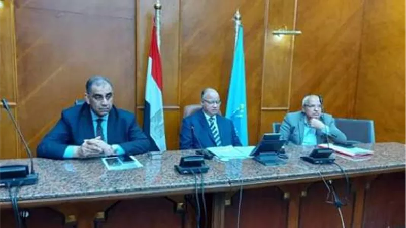 محافظ القاهرة: توافر كافة المستلزمات الطبية بمستشفيات القاهرة