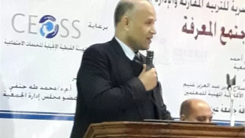 كيف نعد مشروع بحث صحيح للطلاب بجميع المراحل.. دكتور علاء صبره يجيب