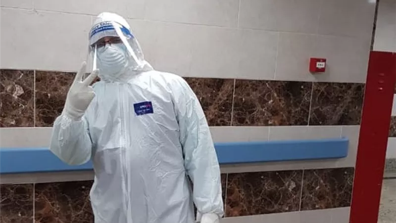 استاذ بطب بنها يرسل رساله لطمانه المواطنيين من داخل مستشفي الحجر الصحي بقها