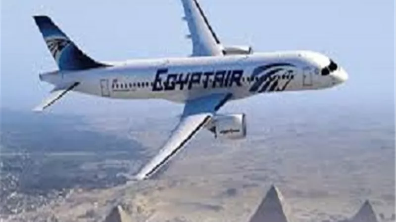 مصر للطيران تدعو المواطنين حول العالم بالبقاء في منازلهم للسيطرة علي انتشار كورونا.. فيديو
