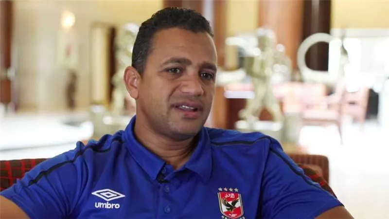 رسالة مؤثرة من مدرب الاهلي إلي احمد فتحي بعد الرحيل