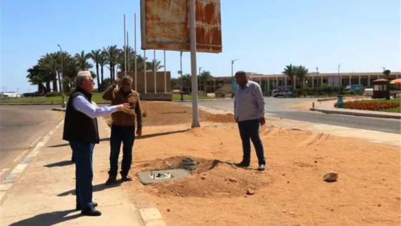 فودة يتابع اعمال الرصف وتوصيل الغاز الطبيعي بنبق والتطهير فى شرم الشيخ.. بالصور