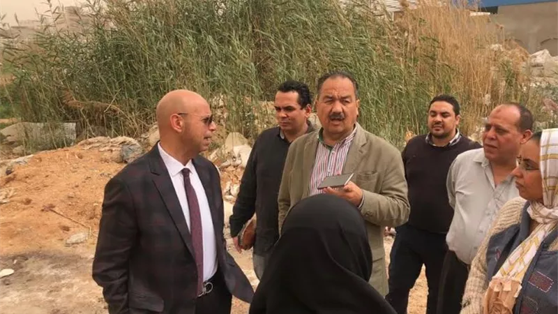 مسعود يعاين منفذا جديدا لتقديم الخدمات الطبية بمنطقة بلبيس الصناعية