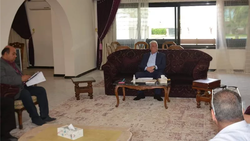 فوده يتابع موقف المشروعات الجاري تنفيذها علي مستوي المحافظة