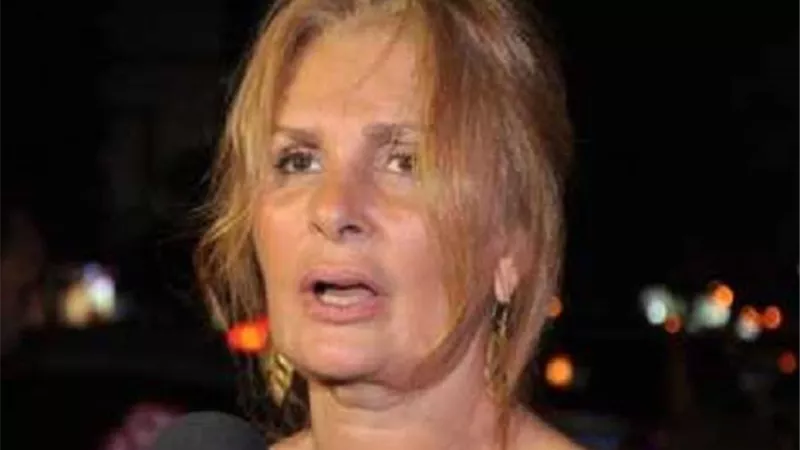 يسرا تودع صديقها رجل الأعمال منصور الجمال بكلمات مؤثرة