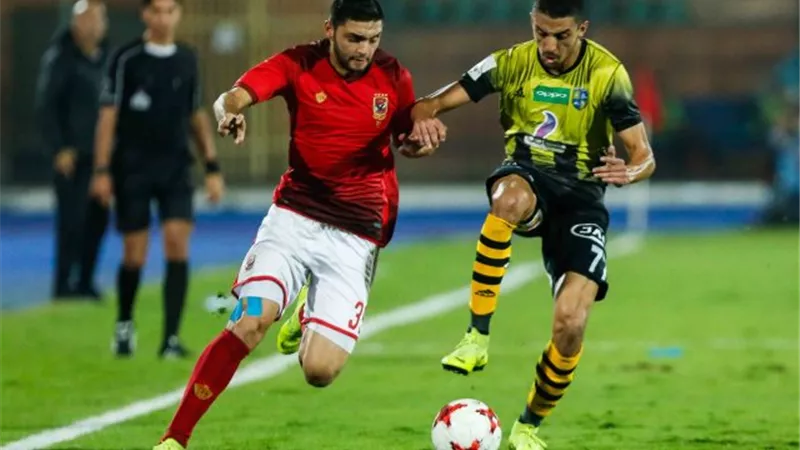المقاولون يحسم مصير مفاوضات الأهلي والزمالك لضم طاهر