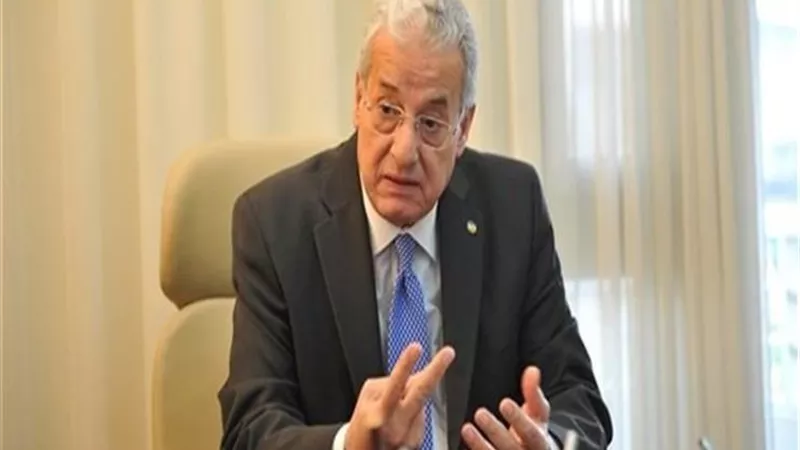 رئيس المقاولون يكشف حقيقة إجبار اللاعبين على تخفيض رواتبهم