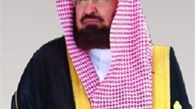 السديس: الاعتداء على رجال الأمن جريمة شنعاء