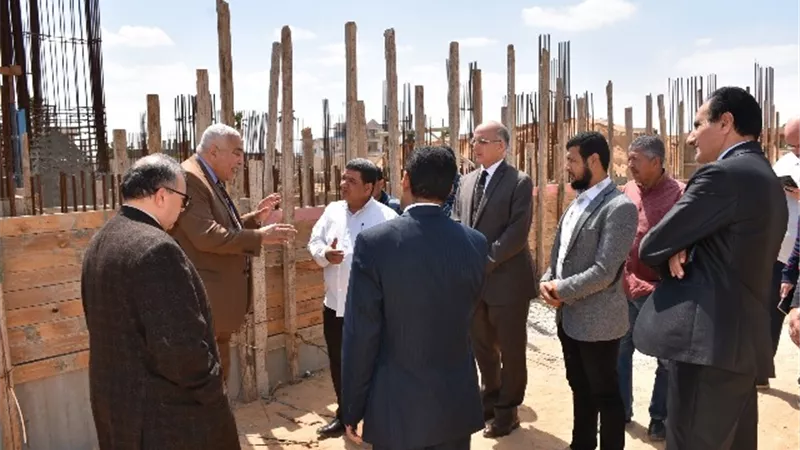 رئيس جامعة السادات يتفقد إنشاءات كلية الطفولة المبكرة والمباني الجديدة.صور