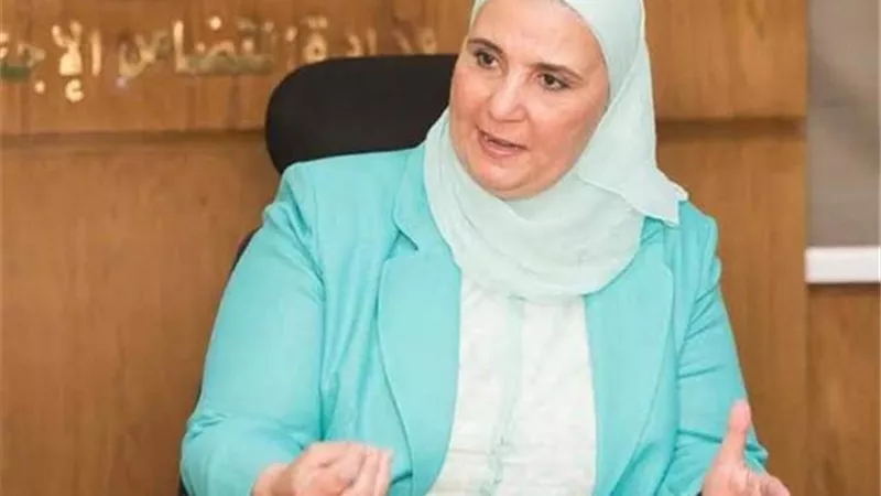 التضامن : صرف ٤ مليار ونصف من معاشات شهر ابريل.. و غدا بدء صرف المعاشات التي تزيد عن 2000 جنيه