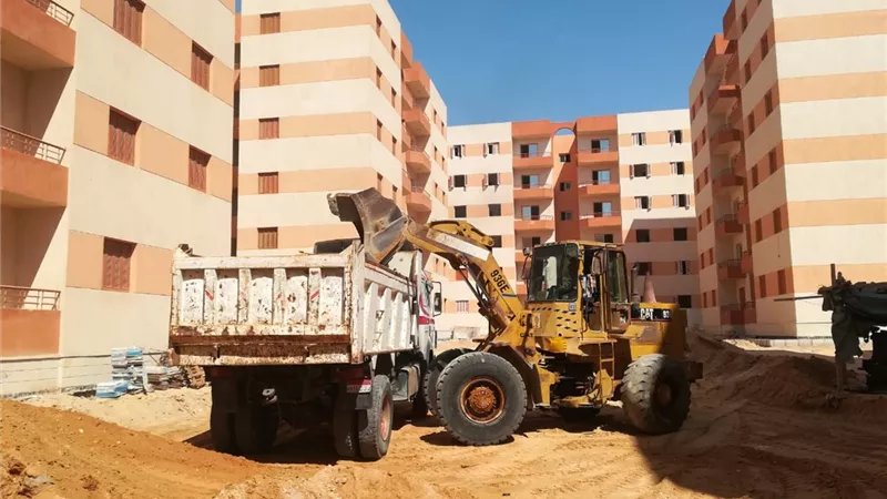 الإسكان: جار الانتهاء من أعمال المرافق لعمارات الإسكان الاجتماعى بالعبور الجديدة