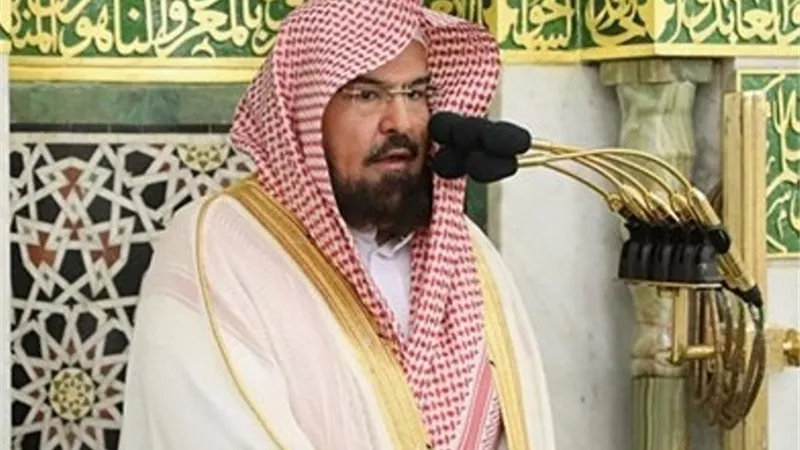 السديس : البقاء في المنازل من مقتضى الشريعة
