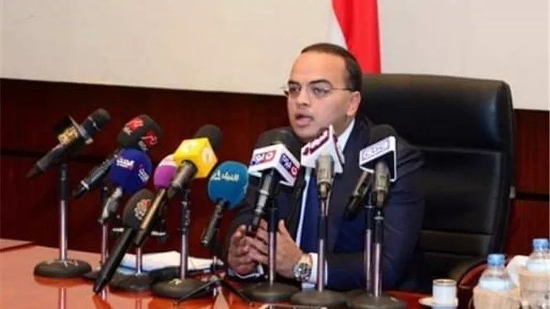 رئيس هيئة الاستثمار الأسبق: النشاط الاقتصادي «انكمش» بسبب كورونا