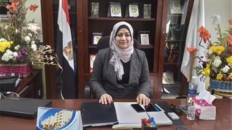استمرار متابعة الامتحان التجريبي لطلاب الثانوي ببنى سويف