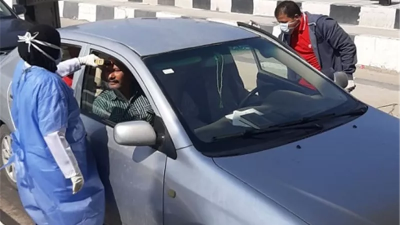 الجيش الأبيض بالشرقية ينتشر فى الكمائن الحدودية للكشف على المواطنين