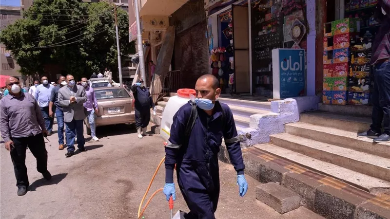 محافظ أسيوط يعلن إطلاق حملة تعقيم وتطهير بـ 5 مراكز وقراها