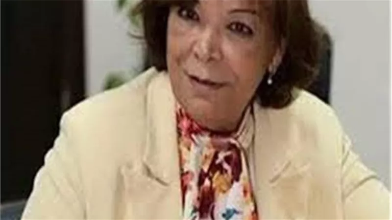 لجنة الصحة والسكان بالمجلس القومى للمرأة تساهم فى الحد من تفشى وباء كورونا