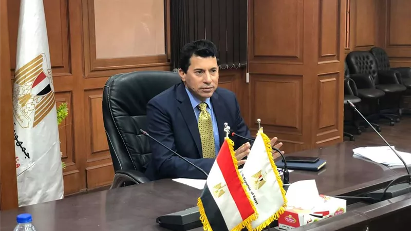 وزير الرياضة : إستمرار فتح مراكز الشباب للبريد والتأمينات والمعاشات لصرف رواتب المواطنين