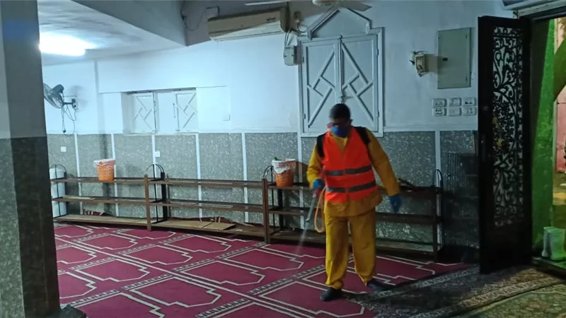 مياه المنيا تعقم الأماكن العامه داخل المحافظة