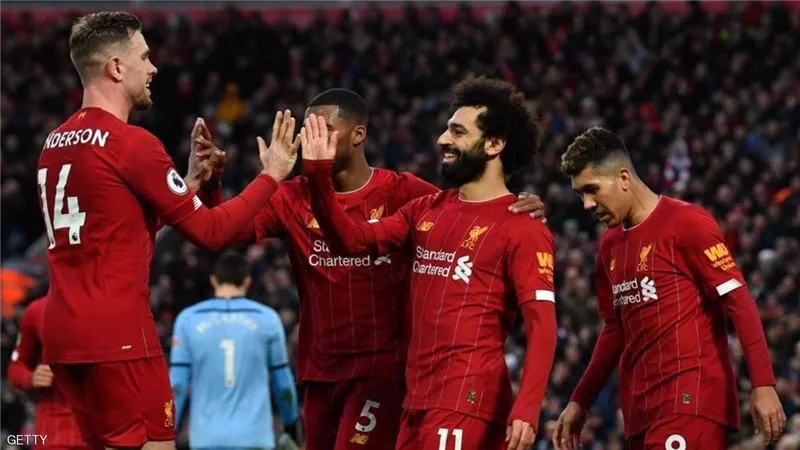 ليفربول يشارك مشجعيه فيديو طريفا للاعبيه في الحجر المنزلي